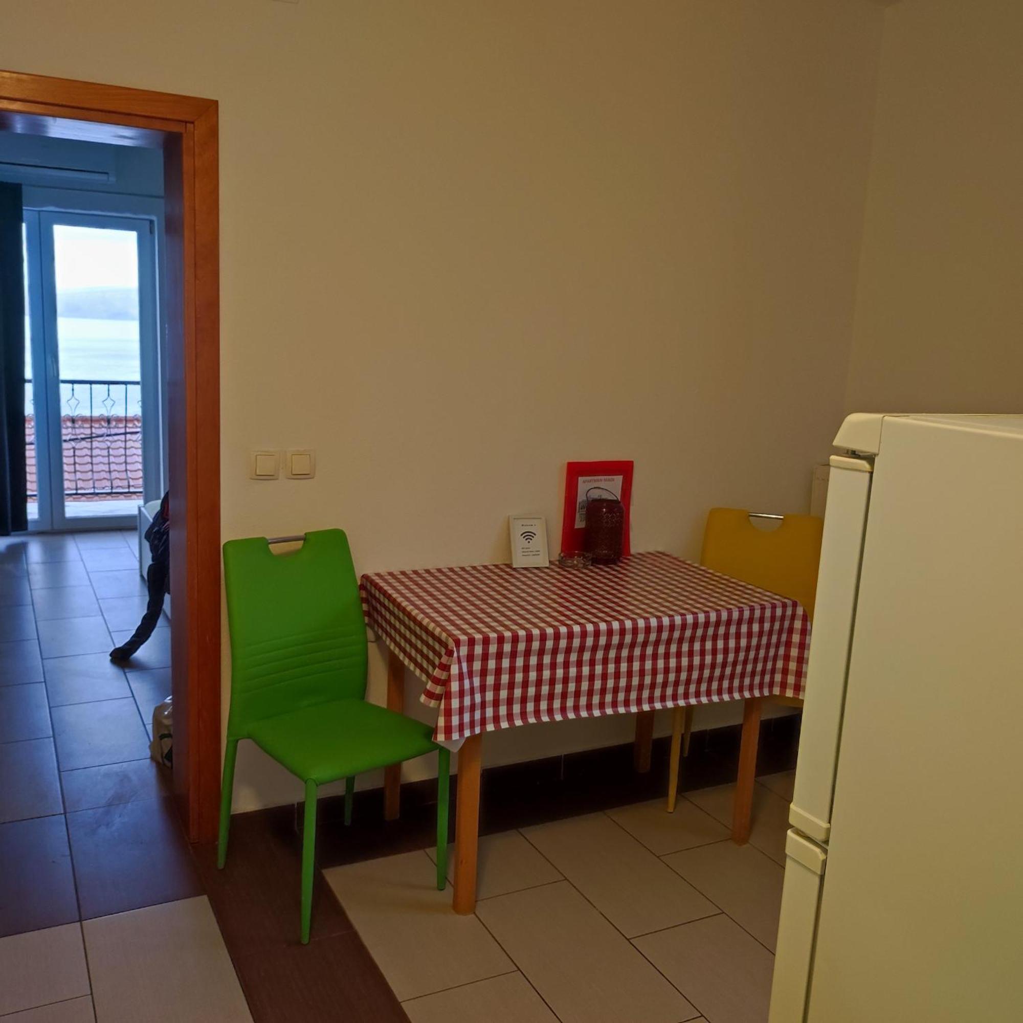 סנג' Apartments & Room Madi מראה חיצוני תמונה