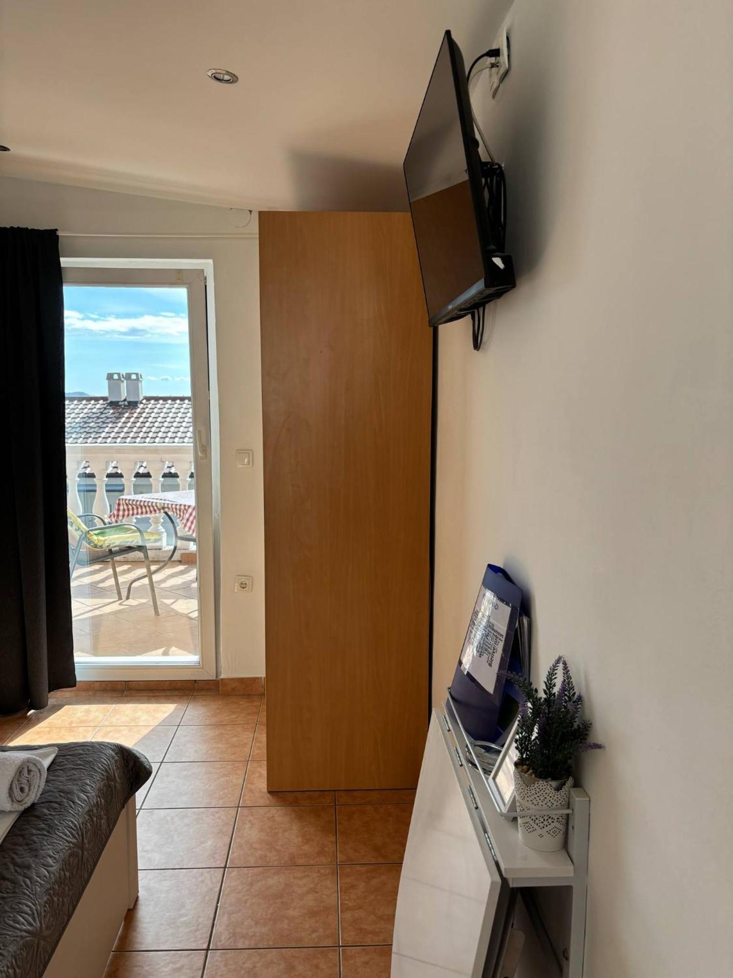 סנג' Apartments & Room Madi מראה חיצוני תמונה