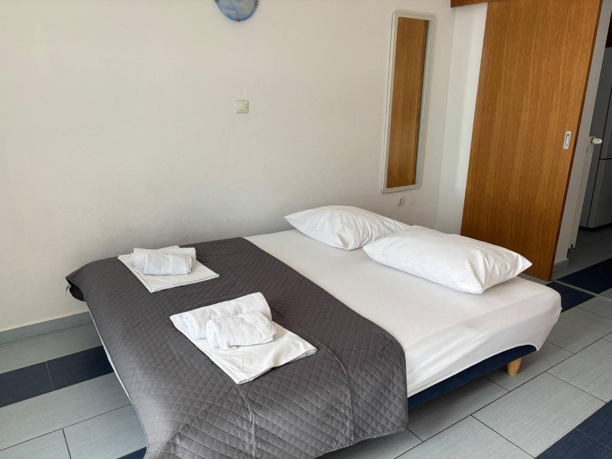 סנג' Apartments & Room Madi מראה חיצוני תמונה