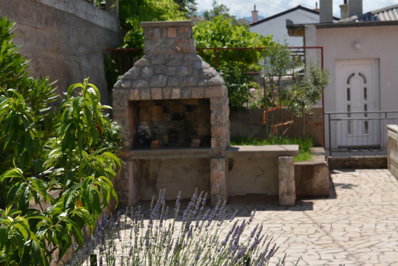 סנג' Apartments & Room Madi מראה חיצוני תמונה